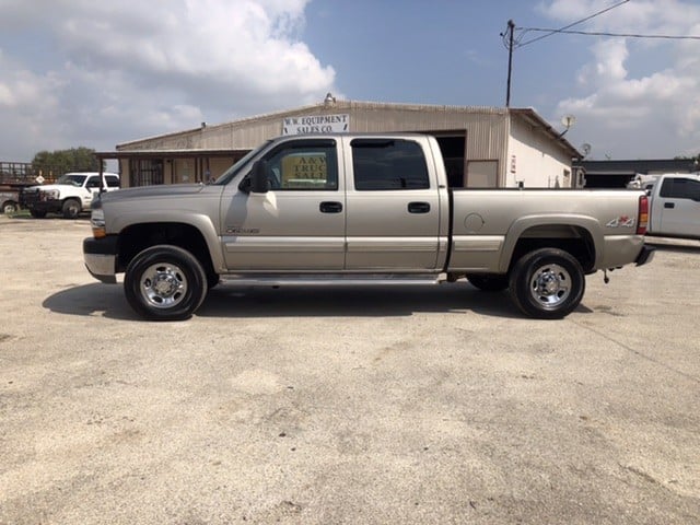 2001 CHEVY 2500 DURAMAX 4X4 183K FOUR DOOR RUNS LIKE A TOP! $10,999