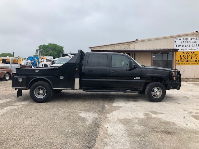 2006 CHEVY BLACK 7.3 TRADE