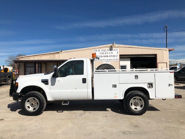 2009 FORD F450 V10 UTILTY BED 4X4 AUTO 214K MILES NICE NICE TRUCK $9,995