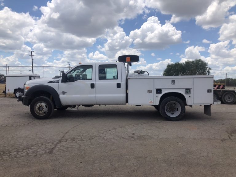 2011 FORD F550 4X4 6.7L DIESEL CREW CAB WINCH LOW PRO SERVICE BED $18,850