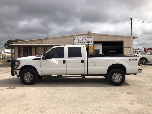 2013 FORD F350 4X4 6.2L four door lots of room for crew work truck $12,250