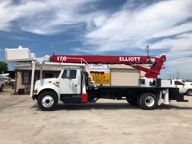 ELLIOTT HIREACH I70 INSULATED TWO MAN TRUCK
