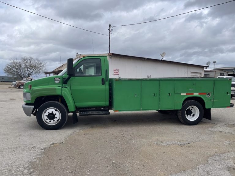 2005 GMC C5500 DURAMAX 6.6 DIESEL SERVICE TRUCK $10,950